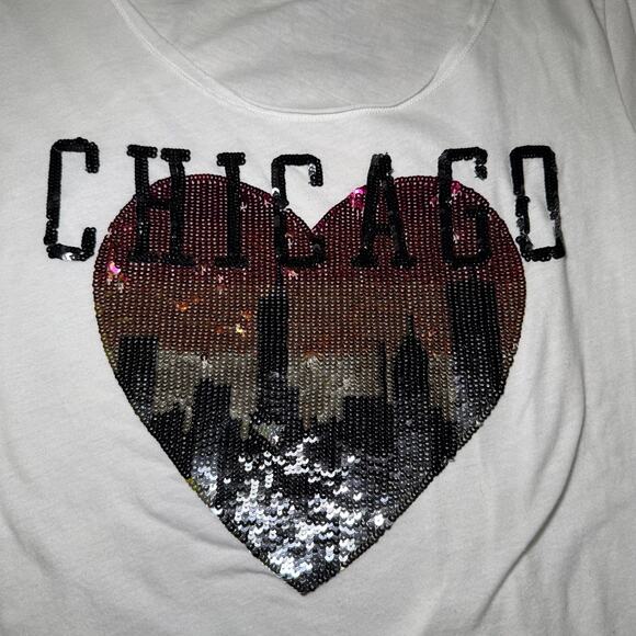 VS Pink Chicago Bling Tee - Picture 2 of 3